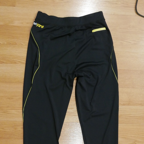 janji running pants